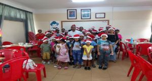 Anou Célèbrer Noel Ensam